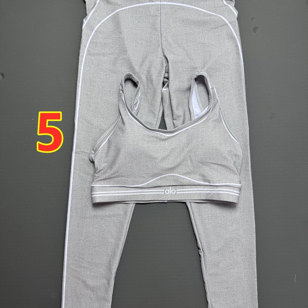 חליפת ספורט אלו יוגה