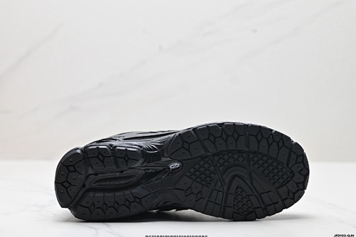 נעלי ניו באלאנס