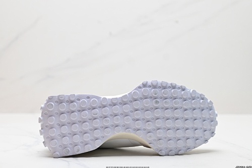 נעלי ניו באלאנס