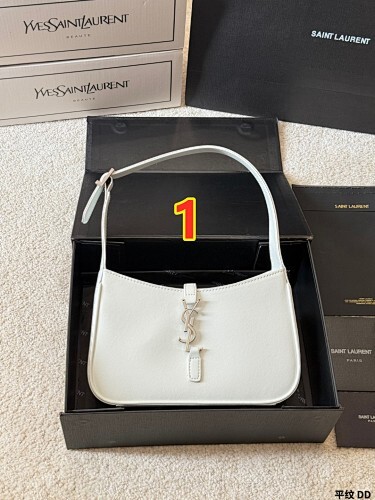 תיק סן לורן