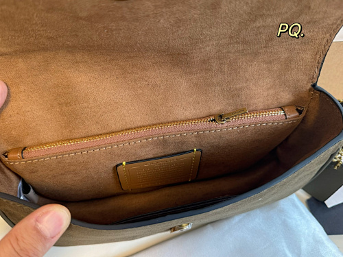 תיק קרוס-באדי