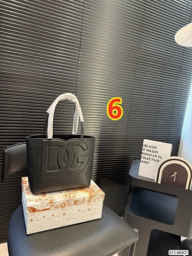 תיק דולצ'ה וגבאנה